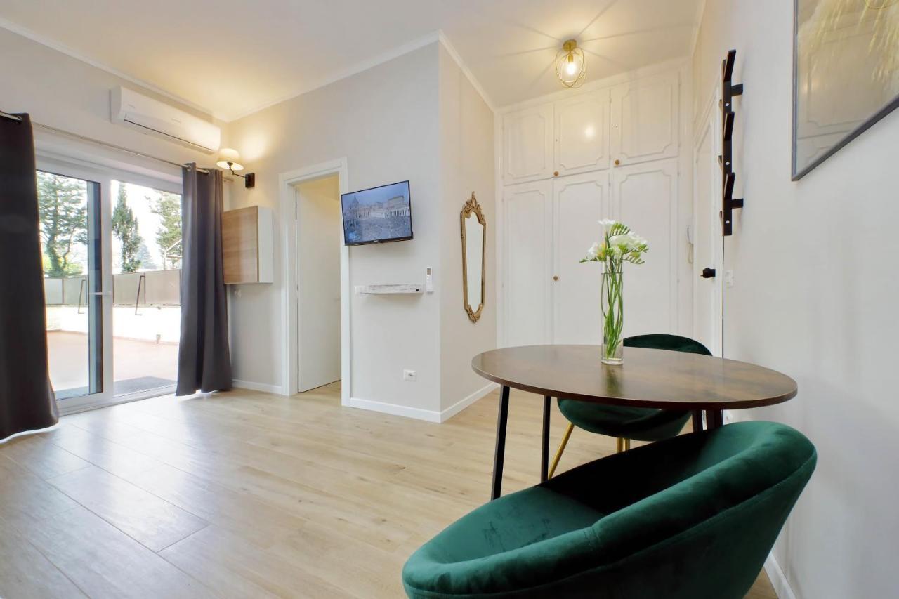 Aurelia Antica Terrace Apt Free Pool And Parking روما المظهر الخارجي الصورة