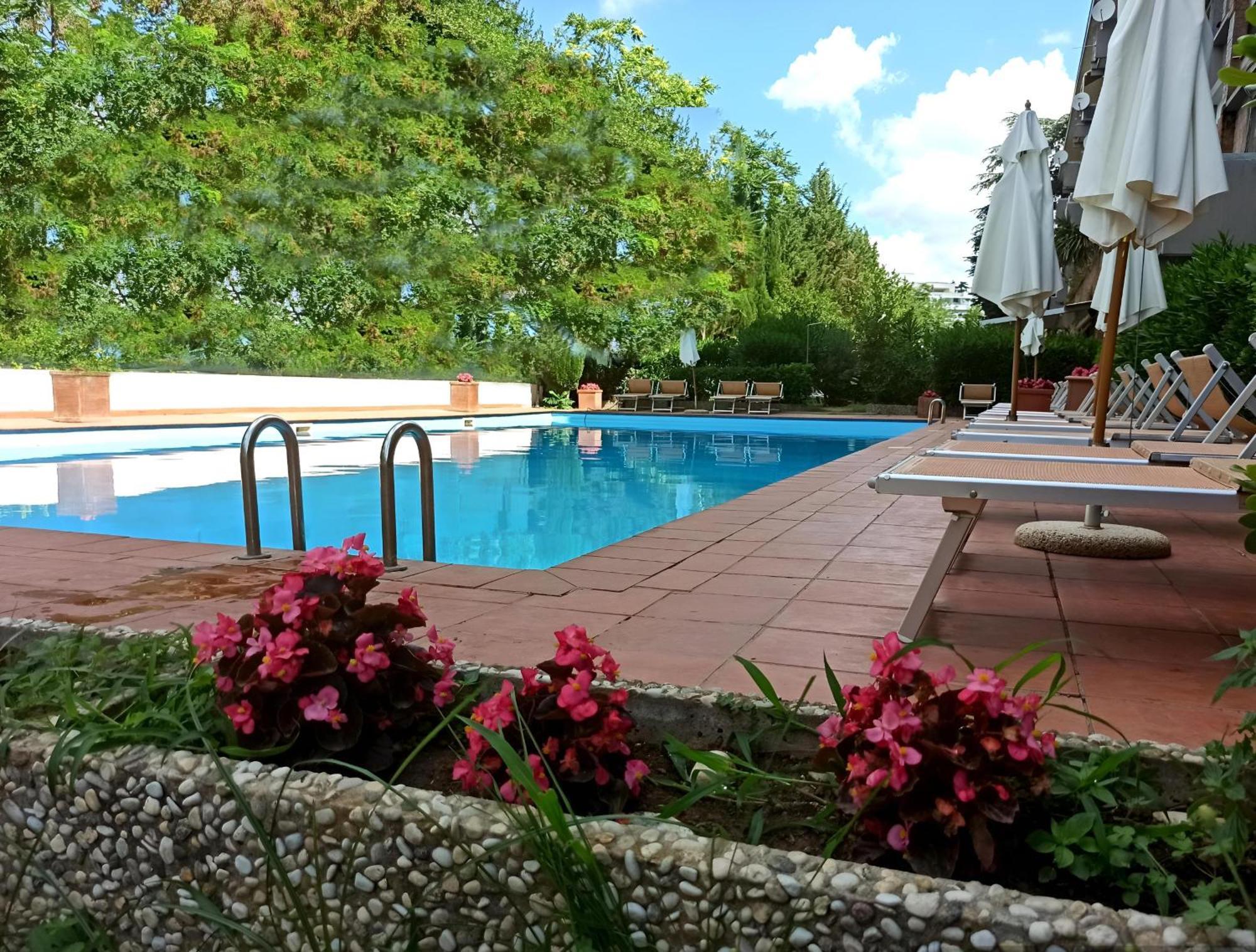 Aurelia Antica Terrace Apt Free Pool And Parking روما المظهر الخارجي الصورة